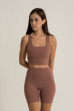 Cargar imagen en el visor de la galería, Solid Hot Cocoa Top