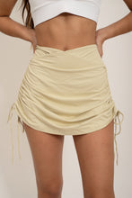 Cargar imagen en el visor de la galería, Court Cream Skirt