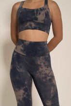 Cargar imagen en el visor de la galería, Alive Charcoal dye-ash Top