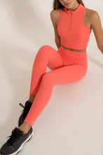 Cargar imagen en el visor de la galería, Solid Sunrise Coral Leggings