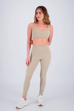 Cargar imagen en el visor de la galería, Inner Light Camel Leggings

