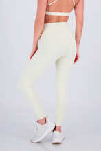 Cargar imagen en el visor de la galería, Tone Vanilla Leggings
