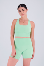 Cargar imagen en el visor de la galería, Solid Matcha Short
