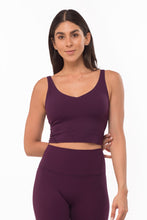 Cargar imagen en el visor de la galería, Daylight Berry Purple Top
