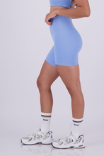 Cargar imagen en el visor de la galería, Infinity Bondi Blue Short
