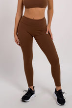 Cargar imagen en el visor de la galería, Scrunch Chocolate Leggings
