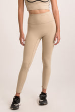 Cargar imagen en el visor de la galería, Above Almond Nude Leggings
