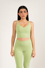 Cargar imagen en el visor de la galería, Daylight Pistachio Green Top
