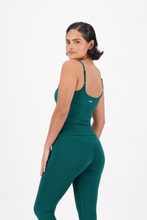 Cargar imagen en el visor de la galería, Reset Garden Green Tank Top
