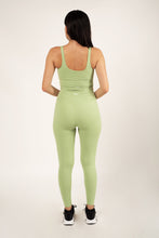 Cargar imagen en el visor de la galería, Daylight Pistachio Green Leggings
