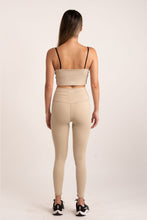 Cargar imagen en el visor de la galería, Above Almond Nude Leggings
