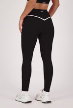 Cargar imagen en el visor de la galería, Compact Black Leggings
