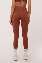 Cargar imagen en el visor de la galería, Spirit Twist Terracota Leggings
