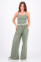Cargar imagen en el visor de la galería, Polka Green Tank Top
