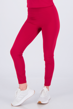 Cargar imagen en el visor de la galería, Essence Milano Red Leggings
