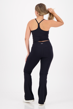 Cargar imagen en el visor de la galería, Solid Black Tank Top
