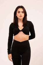 Cargar imagen en el visor de la galería, Twist Long Sleeve Black Top
