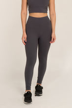 Cargar imagen en el visor de la galería, Core Dark Gray Leggings
