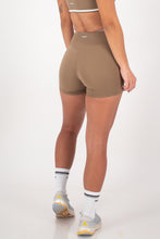 Cargar imagen en el visor de la galería, Align Cookie Beige Short
