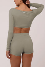 Cargar imagen en el visor de la galería, Ultimate Light Sandstone Long Sleeve
