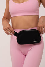 Cargar imagen en el visor de la galería, Belt Cross Body Bag
