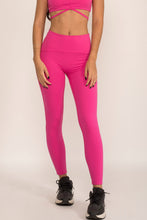 Cargar imagen en el visor de la galería, Legacy Magenta Leggings
