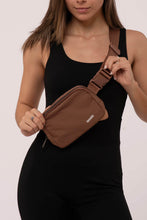 Cargar imagen en el visor de la galería, Belt Cross Body Bag
