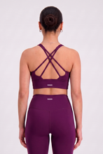 Cargar imagen en el visor de la galería, Solid Grape Top
