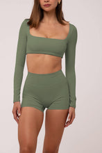 Cargar imagen en el visor de la galería, Ultimate Artichoke Green Long Sleeve
