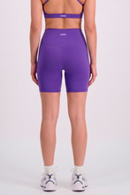 Cargar imagen en el visor de la galería, Solid Orchid Purple Short
