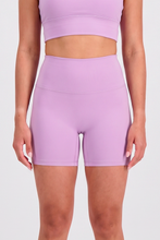 Cargar imagen en el visor de la galería, Solid Wisteria Lilac Short
