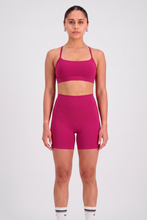 Cargar imagen en el visor de la galería, Solid Raspberry Pink Short
