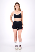 Cargar imagen en el visor de la galería, Aura Black Top
