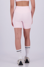 Cargar imagen en el visor de la galería, Solid Milshake Pink Short
