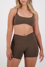 Cargar imagen en el visor de la galería, Ribbon Cedar Brown Short
