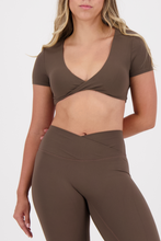 Cargar imagen en el visor de la galería, Ribbon Cedar Brown Top
