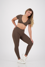 Cargar imagen en el visor de la galería, Ribbon Cedar Brown Top
