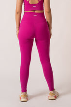 Cargar imagen en el visor de la galería, Solid Leggings Pitahaya Pink
