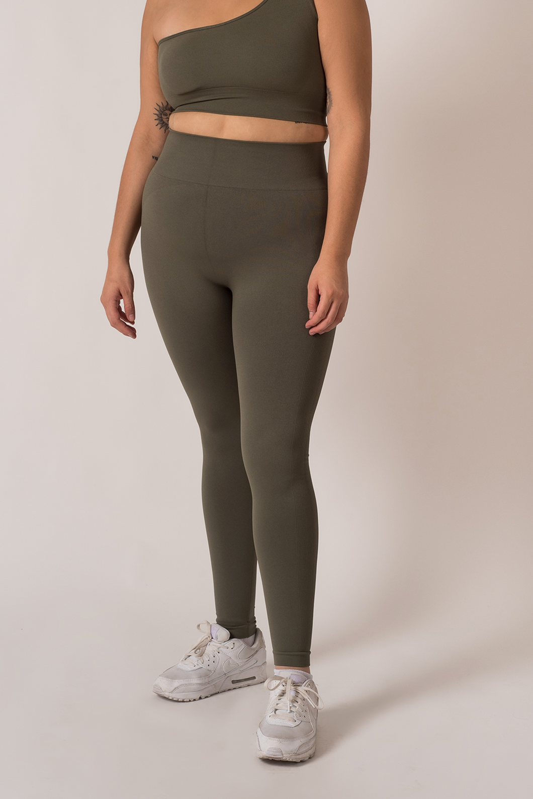 Ribbed Seamless Olive Leggings