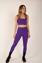 Cargar imagen en el visor de la galería, Solid Dark Purple Leggings
